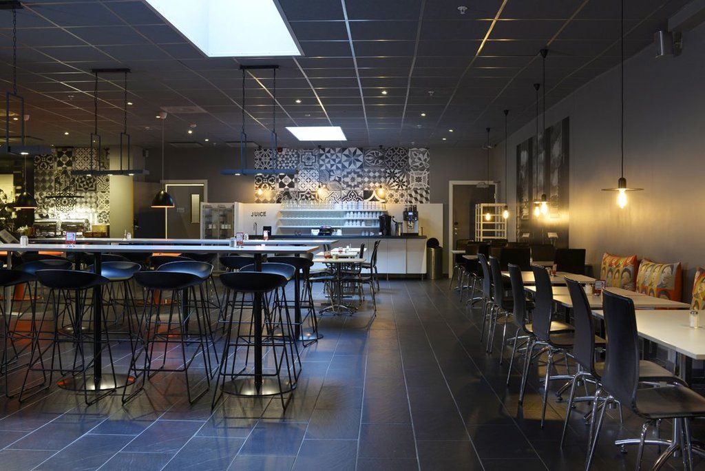 Elite Adlon 4*