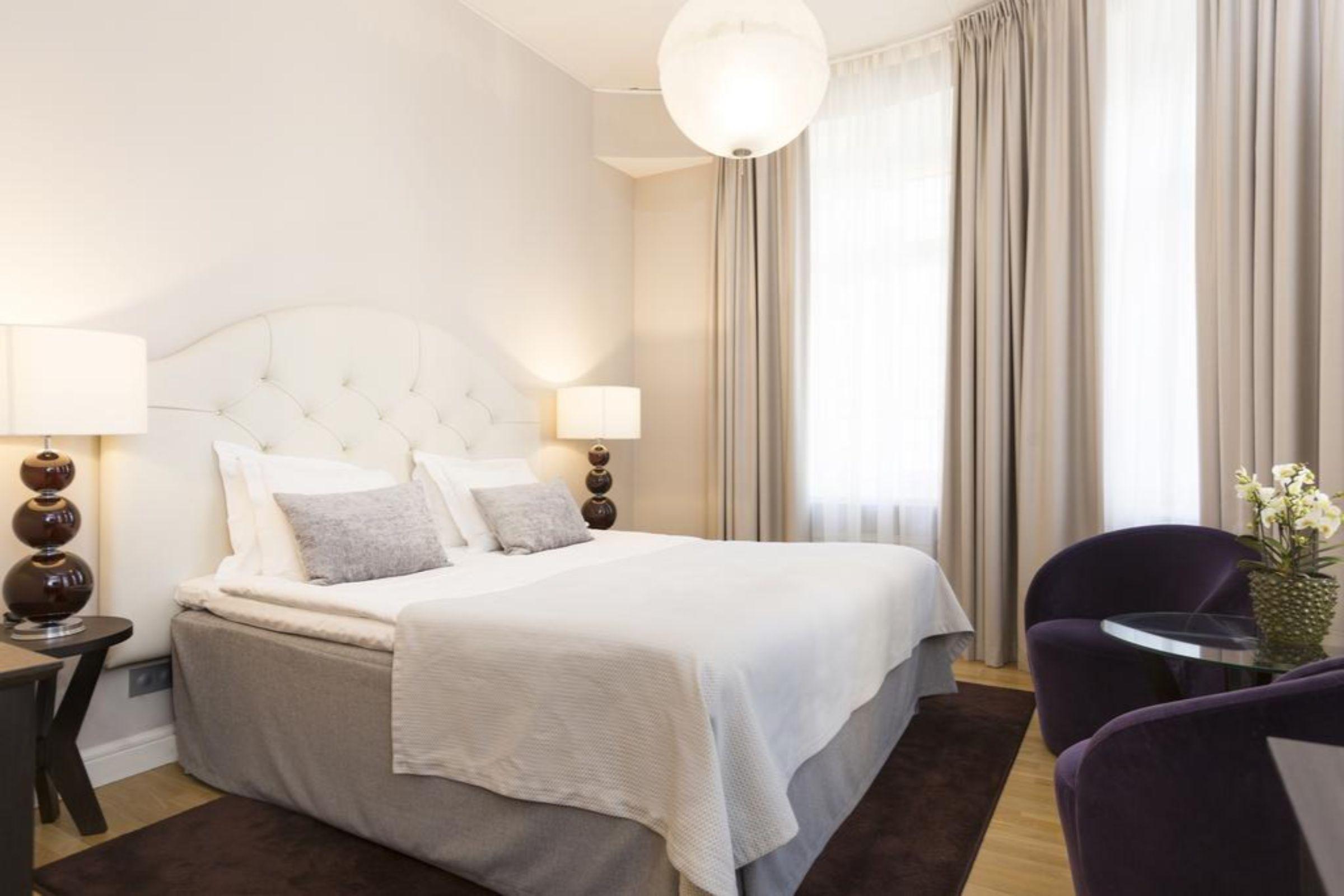 Elite Adlon Hotel 4*