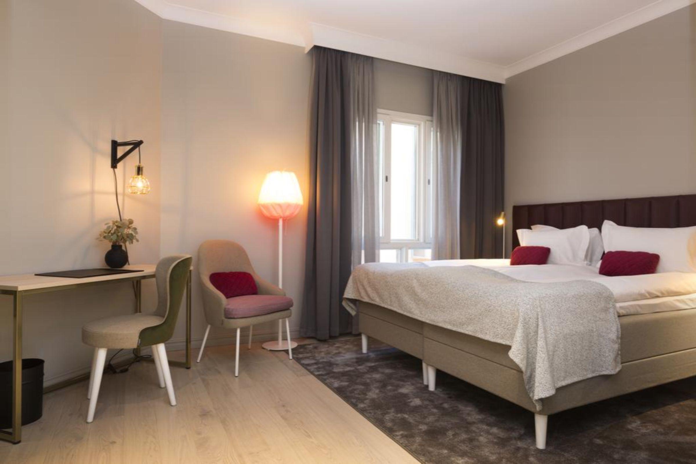 Elite Adlon 4*